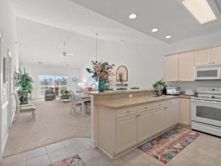 Magnolia Pointe Luster Leaf 4861-403 - 2