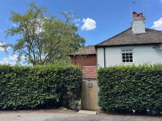 Wild Spa Cottage - 2