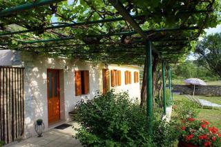 Charmantes Ferienhaus in Bartići mit Terrasse - 5