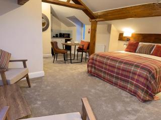 Westwood Boutique Aparthotel by Birch Stays - 6