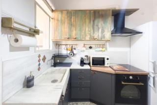 Comfort Athens Apartment near Metro Station - 4