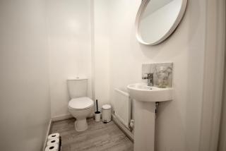 Charming 2BDR Home with Garden and Parking - 5