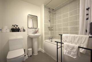 Charming 2BDR Home with Garden and Parking - 6