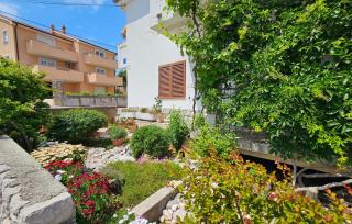 1 Bedroom Beautiful Apartment In Vrbnik - 3