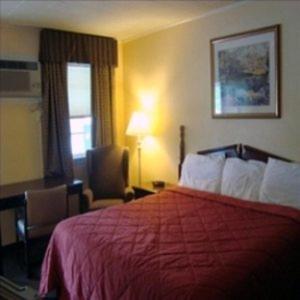 Budget Host Inn - New Berlinville - 2