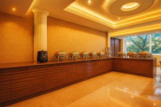 The Ginger- A Four Star Luxury Hotel In Dharamshala # Centrally Heated & Air Cooled # Premium Rooms # Lift # Bar # Terrace # Big Parking # Near market # Top Rated # Property of the year # By royal castle # - 6