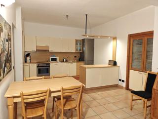 Lakefront with garden - 6