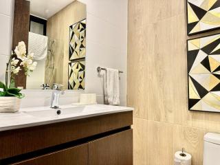 Master Suite Rialto Residences - 7