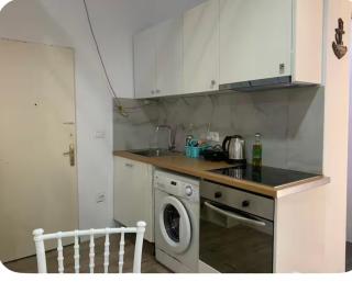 Central and cozy x 4 Tirana Victoria Apartments - Tirana - 7