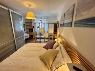 Albert's Apartment - 7