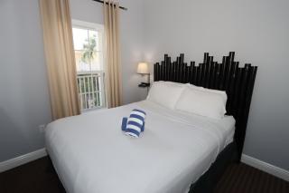 The Beach Club At Siesta #110D - 4