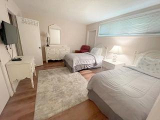 Kingston Arms 11-B - 5