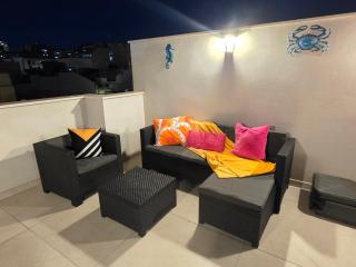 ArtHouse Sky Terrace 120 m from Beach - 8