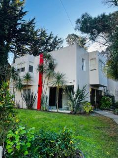 Departamento en barrio del golf moderno, tranquilo y arbolado - 0