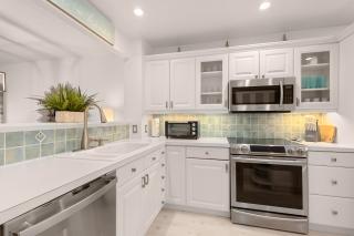 Bay Tree Club 103A - 3