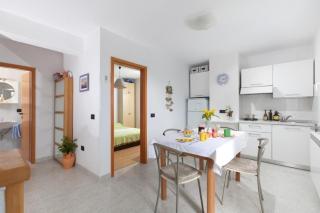 Wunderschöne Wohnung in Vinež mit Terrasse und Grill - 1