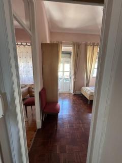 Bright and comfortable apartment - 1