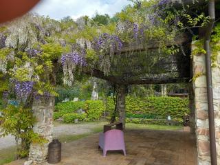 Stone Farmhouse With Views Of Todi - 9