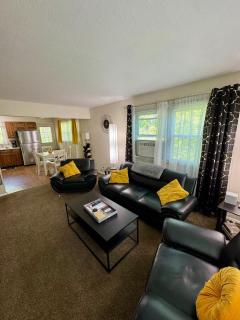 The Creekside Oasis Duplex - Central Avon - 0