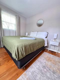 The Creekside Oasis Duplex - Central Avon - 3