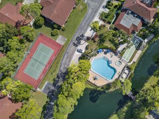 Florida Oasis Fully Equipped • 12 Min to Beaches - 8