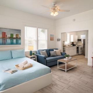 Urban Nest with private Patio in Golden Hill - walk everywhere! - 0