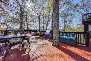 A Hidden Gem! Couples Escape with Dale Hollow Views - 9