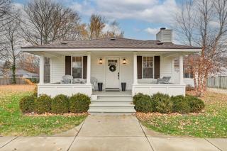 Steps to Elm St Gorgeous Double-Lot Getaway - 8