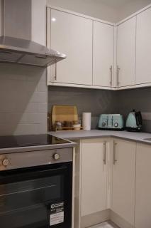 Elegant 3BR Apt at Haymarket - 8