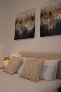 Elegant 3BR Apt at Haymarket - 5