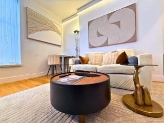 Cosy Mayfair Hideout on Prestigious Street - 4