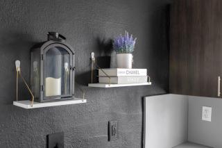 Unit 1 Cozy 1BR Apt with Parking - 2