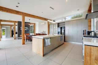 Architectural Masterpiece Oasis with Pool and Spa - 8