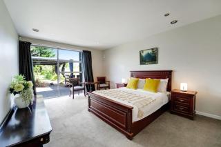 Architectural Masterpiece Oasis with Pool and Spa - 2