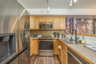 The Corbin Park Cozy Corner- Post Falls Modern Townhome - 3