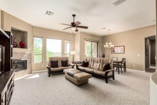 3BR Stay with Heated Pool, Spa, Gym and Grill Access - 2