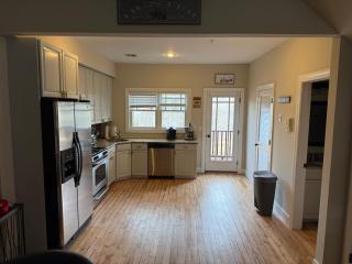 Massive LUX 3BR Ski ON/OFF Condo on MTN.Sleeps 12! - 3