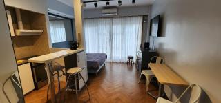 1 Ambiente con vista a plaza y mar con balcón - 0