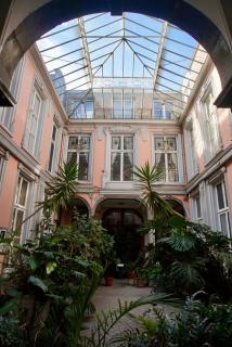 Stylish apartment in 16th century city palace! - 8