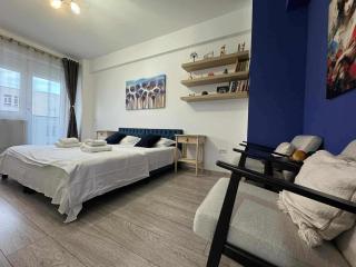 Q Central Cozy Nest - 9