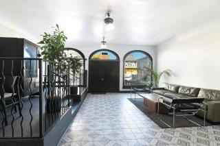 Cozy Downtown LA Studio Apartment - 5