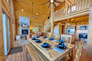 New Log Home, Hot Tub For 8, Views! - 2