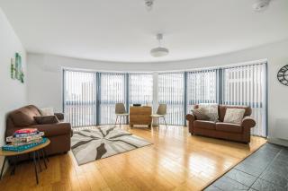 Quiet Bright 1BDR Flat Central Birmingham Views - 0