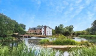 New Forest Riverside 2 Bedroom Parking - 6