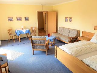 Gemütliche Ferienwohnung Mit Großem Garten - 9