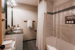 Tuthill Treehouse - Secluded Mountain Cabin with Roof Deck & Fire Pit - 6