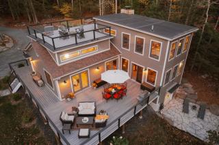 Tuthill Treehouse - Secluded Mountain Cabin with Roof Deck & Fire Pit - 0