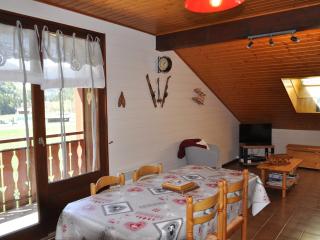 Appartement de charme à Abondance avec balcon et parking - FR-1-692-62 - 2