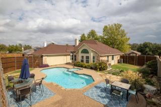 Pool, Games & World Cup Fun for the Whole Family - 9