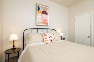 Spacious Duplex Near World Cup & DFW Airport - 3